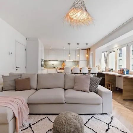 Albane - Modern 2 Bedroom In Apartment